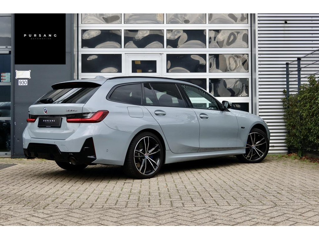 BMW 3 Serie 330 e xDrive | M Sport | Trekhaak | Head Up | Adapt. C 57042364-0.jpg | Pursang Automotive