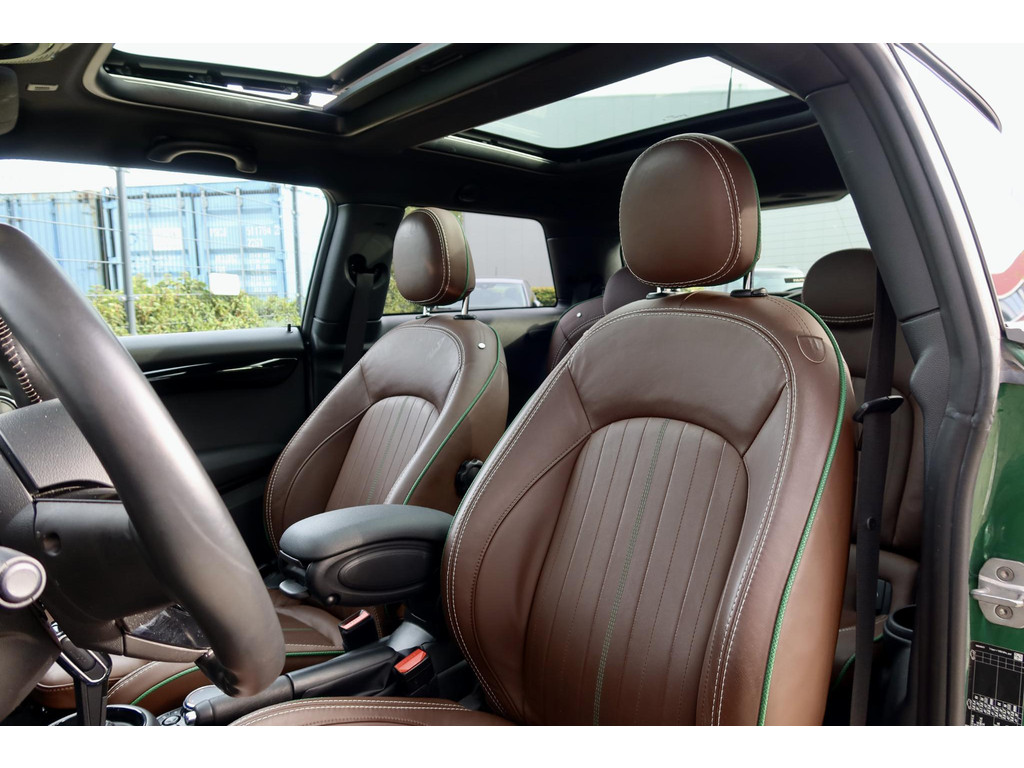 MINI Cooper 60 Years Edition | Panorama | Head-Up | Harman Kar 57208314-0.jpg | Pursang Automotive